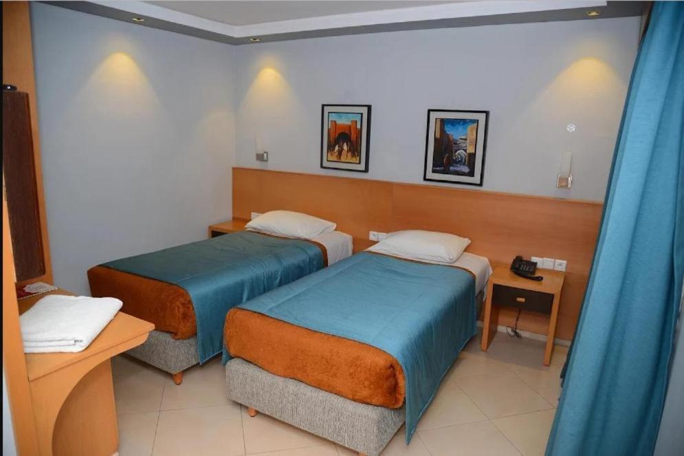 Hotel Al Amal Tiznit Esterno foto