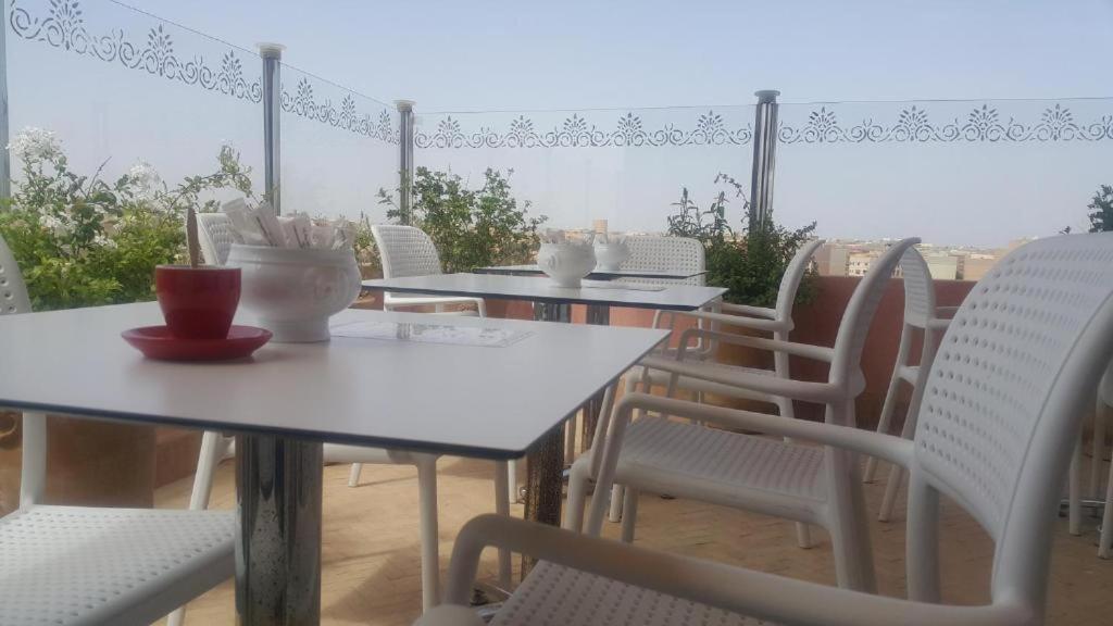 Hotel Al Amal Tiznit Esterno foto